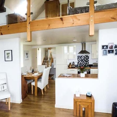 Eglwys St Cynfil Villa Pwllheli Bagian luar foto