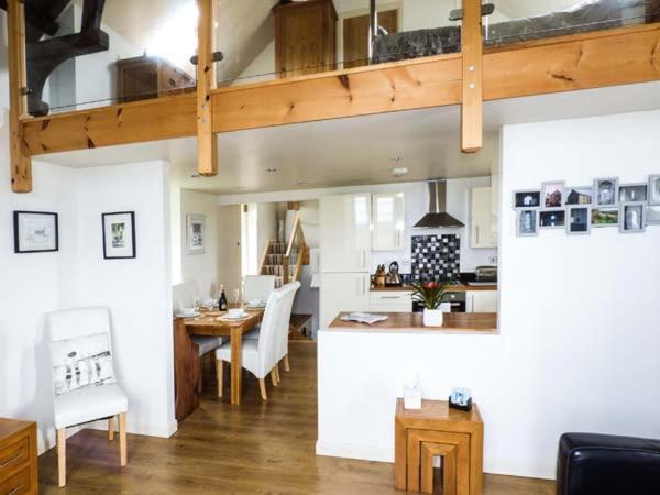 Eglwys St Cynfil Villa Pwllheli Bagian luar foto